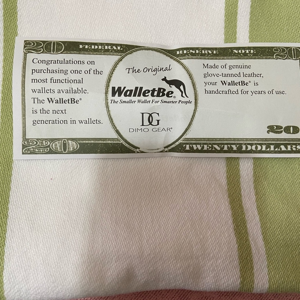 NWOT - Wallet Be Mini Billfold Wallet - Picture 5 of 6
